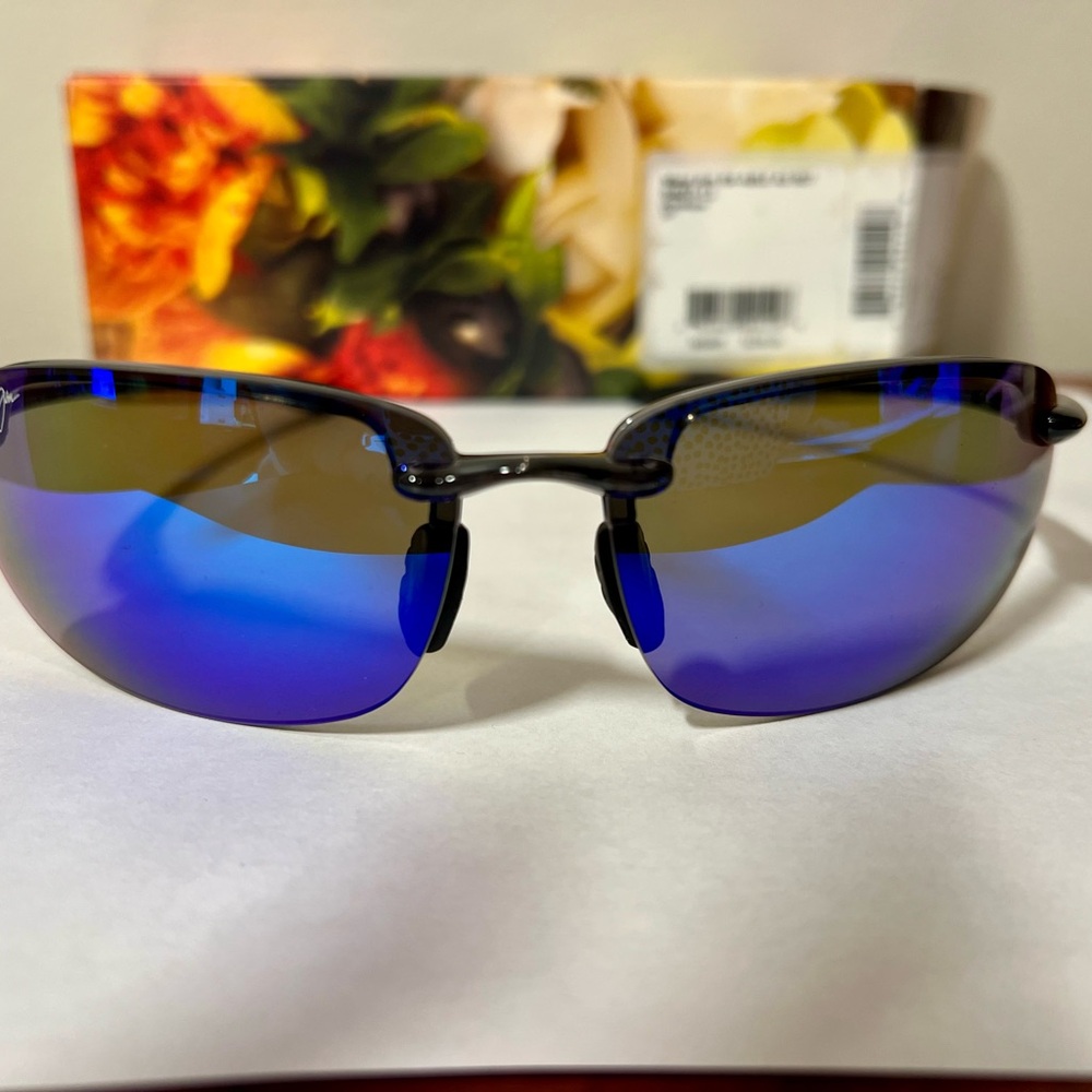 Maui Jim Hookipa Sunglasses. New. Never worn.